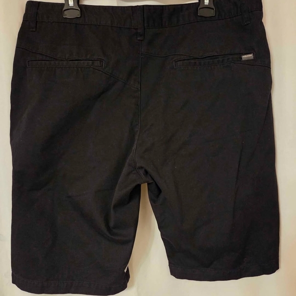 Volcom Men's Black Jean Shorts - Picture 2 of 7